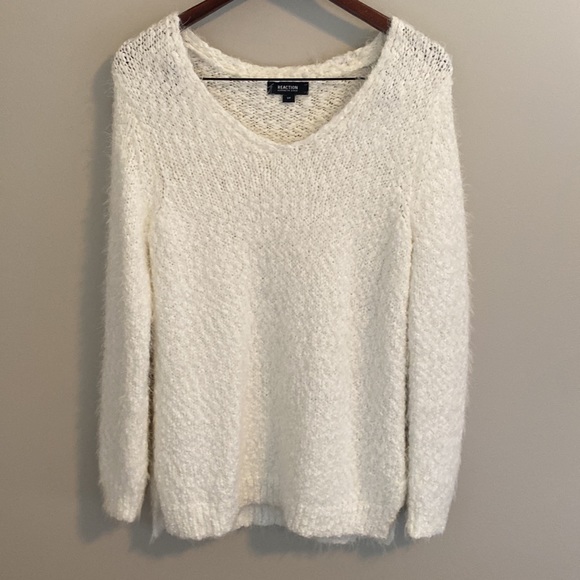 Reaction - Kenneth Cole Sweater - Picture 2 of 4